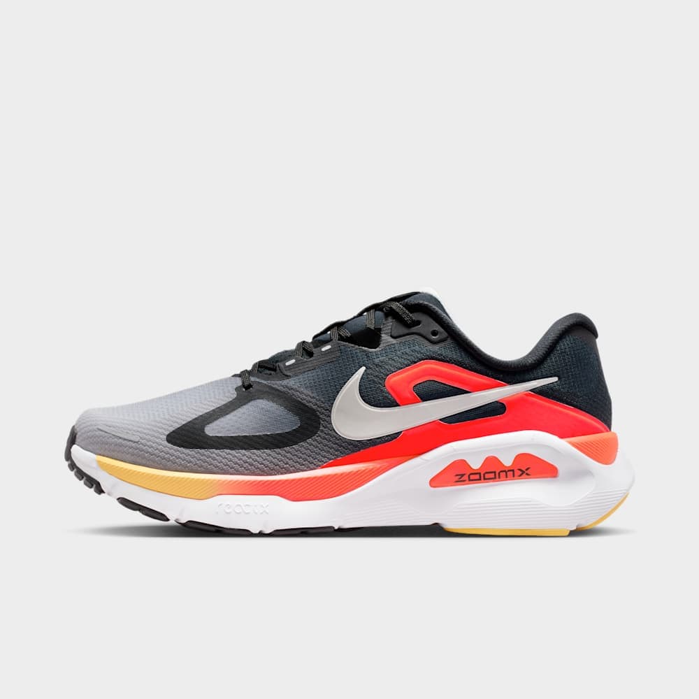 Nike Structure Plus